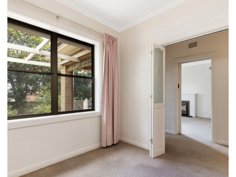 8 Cadna Avenue, Felixstow SA 5070