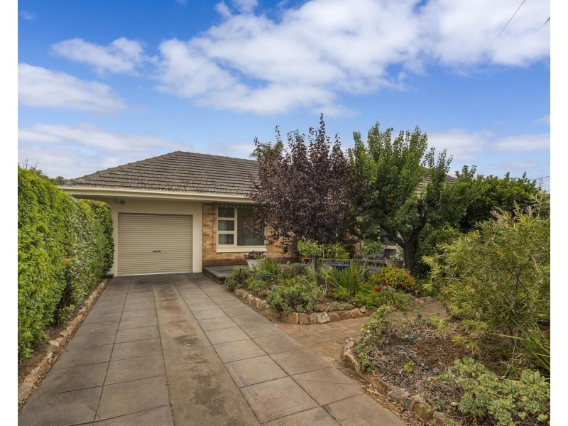 5 Fourth Avenue, Warradale SA 5046