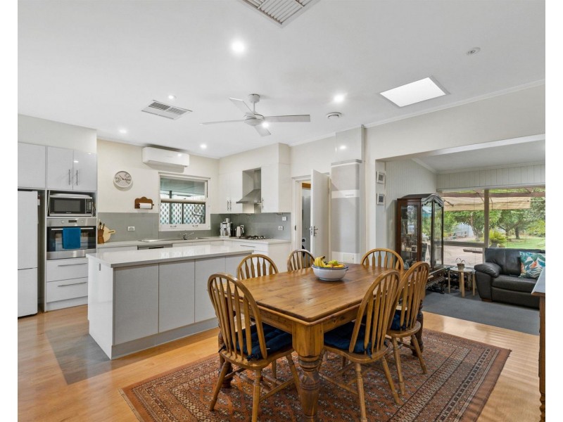 5 Fourth Avenue, Warradale SA 5046