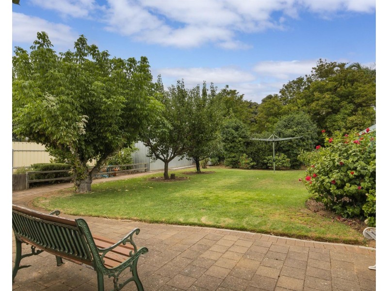 5 Fourth Avenue, Warradale SA 5046