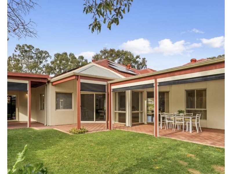 15 Sheaoak Drive, Mawson Lakes SA 5095