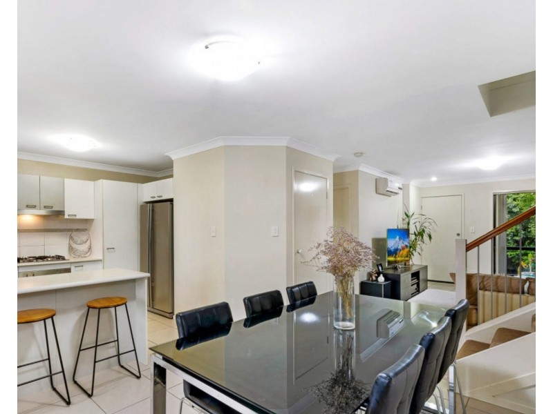 18/18 Diane Court, Calamvale QLD 4116