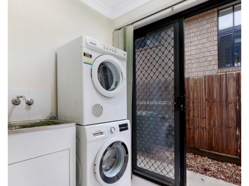 18/18 Diane Court, Calamvale QLD 4116