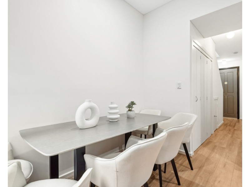 8 Heaslip Close, Adelaide SA 5000