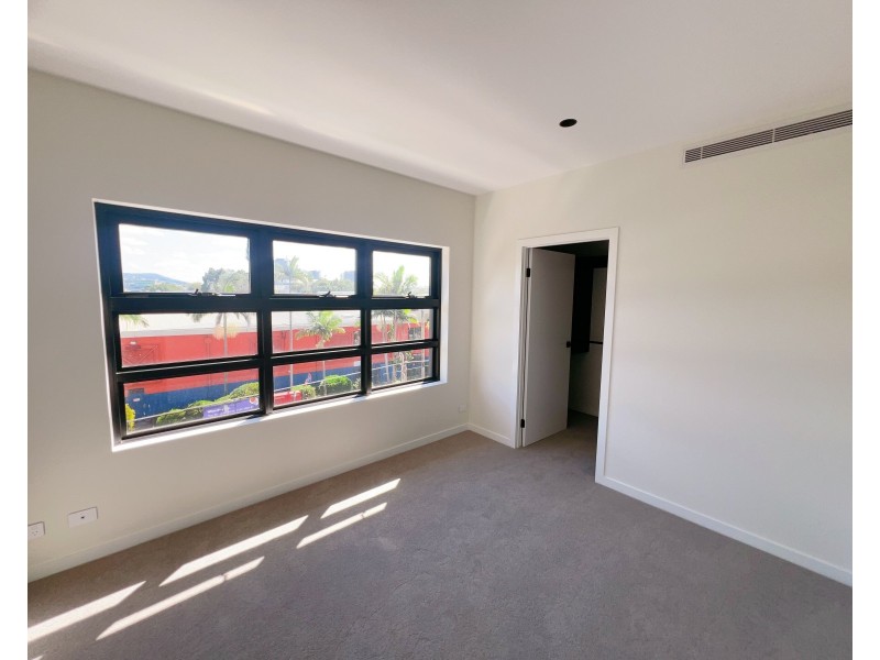 202/25 Bank Street, West End QLD 4101