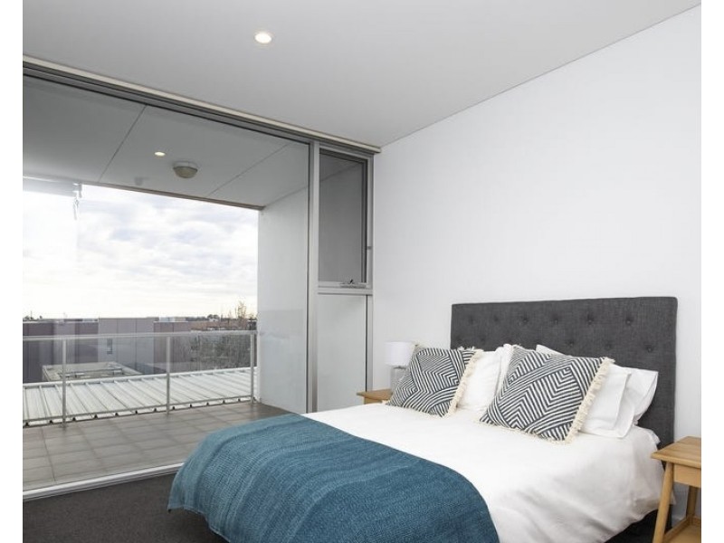 32w/18 Main Street, Mawson Lakes SA 5095