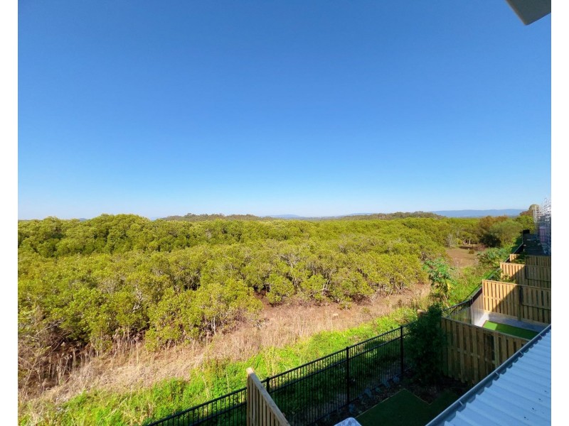 17/1 Lake Serenity Boulevard, Helensvale QLD 4212