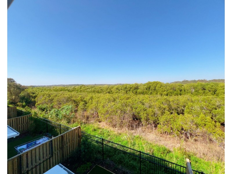 17/1 Lake Serenity Boulevard, Helensvale QLD 4212