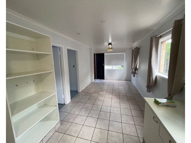 4 Miami Shore Parade, Miami QLD 4220