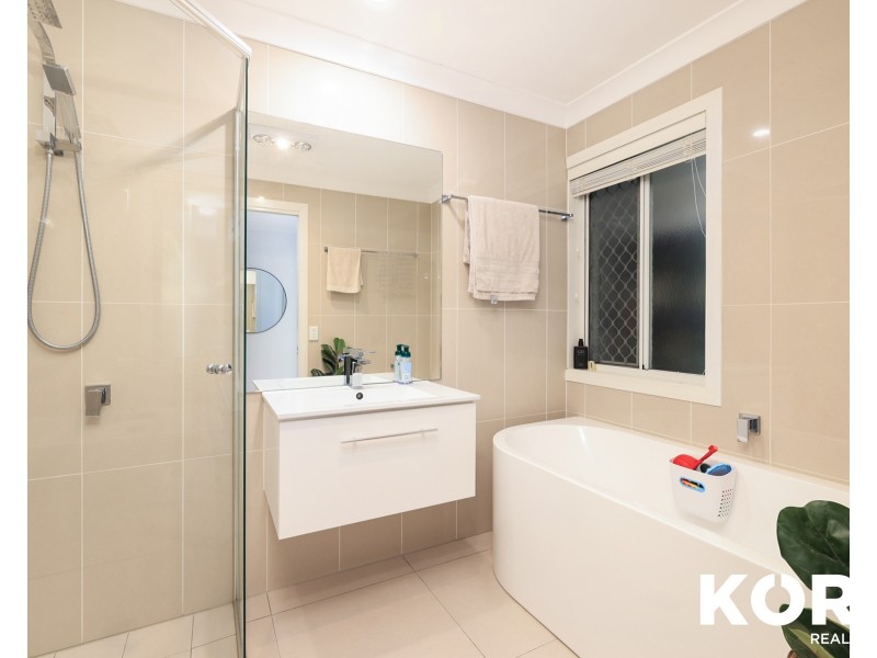 3 Manor Close, Robina QLD 4226