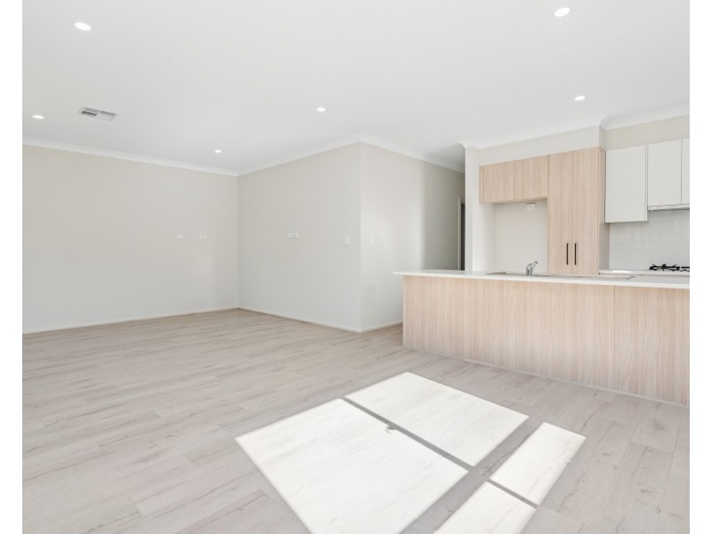 16 Ancell Court, Valley View SA 5093