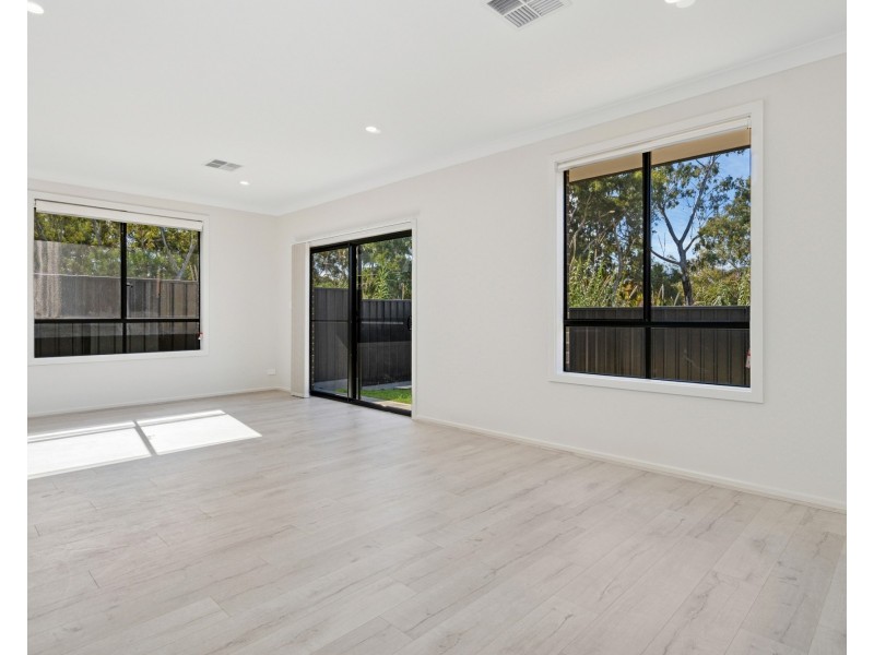 16 Ancell Court, Valley View SA 5093