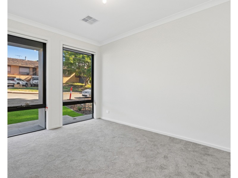 16 Ancell Court, Valley View SA 5093