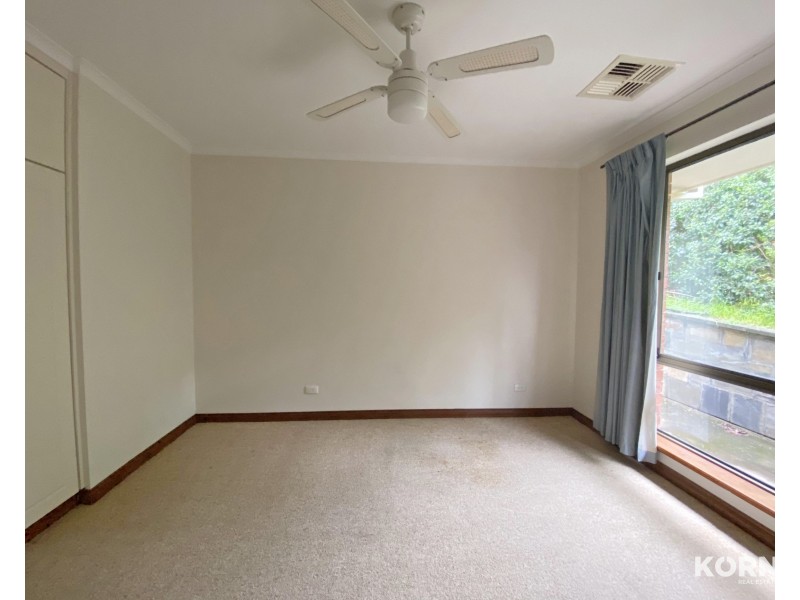 1 Sarepta Court, Flagstaff Hill SA 5159