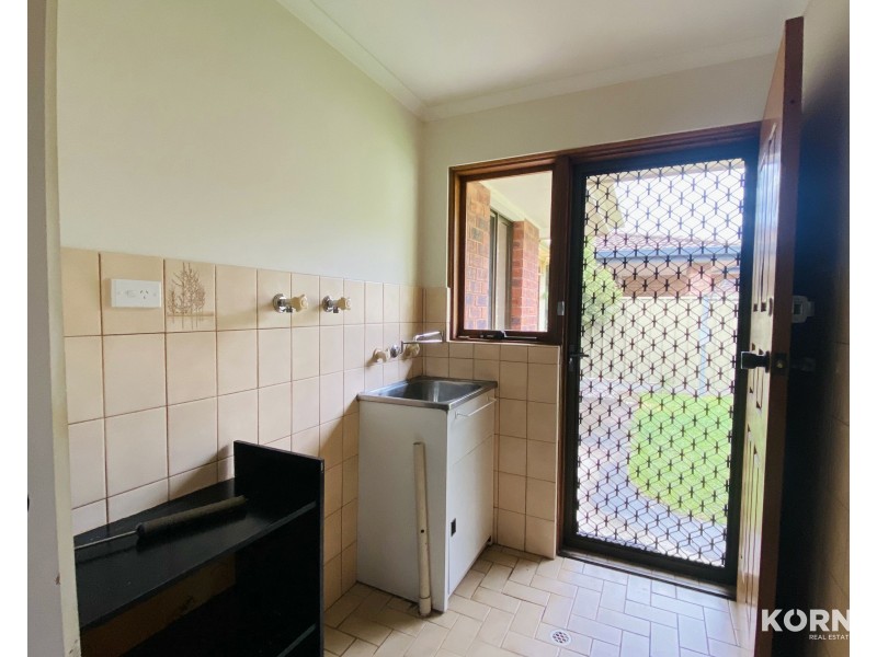 1 Sarepta Court, Flagstaff Hill SA 5159