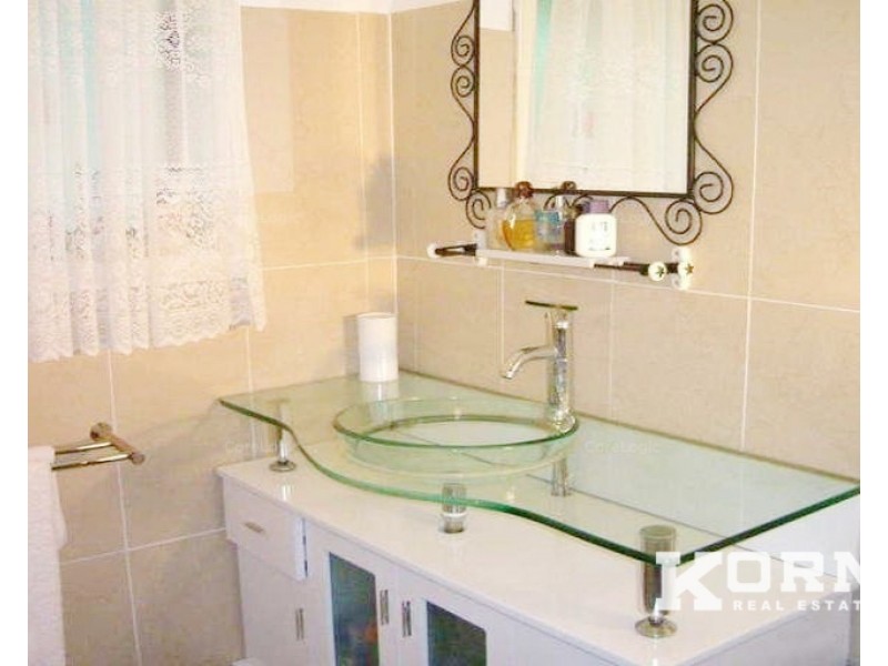 5 Sovereign Street, Hallett Cove SA 5158