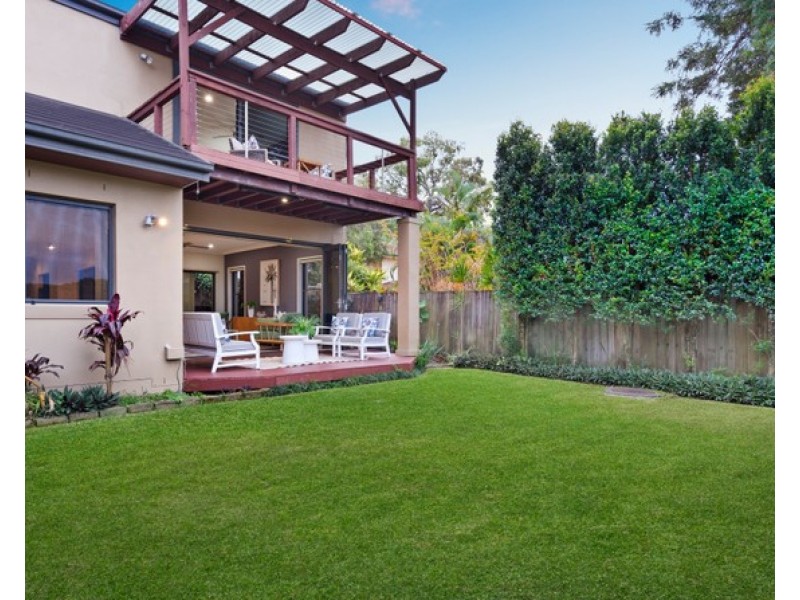 11 Seabreeze Street, Paradise Point QLD 4216