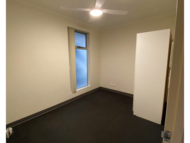 24/13 Yates Street, Mawson Lakes SA 5095