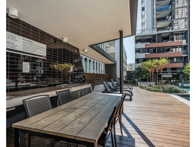 1015/9 Edmondstone Street, South Brisbane QLD 4101