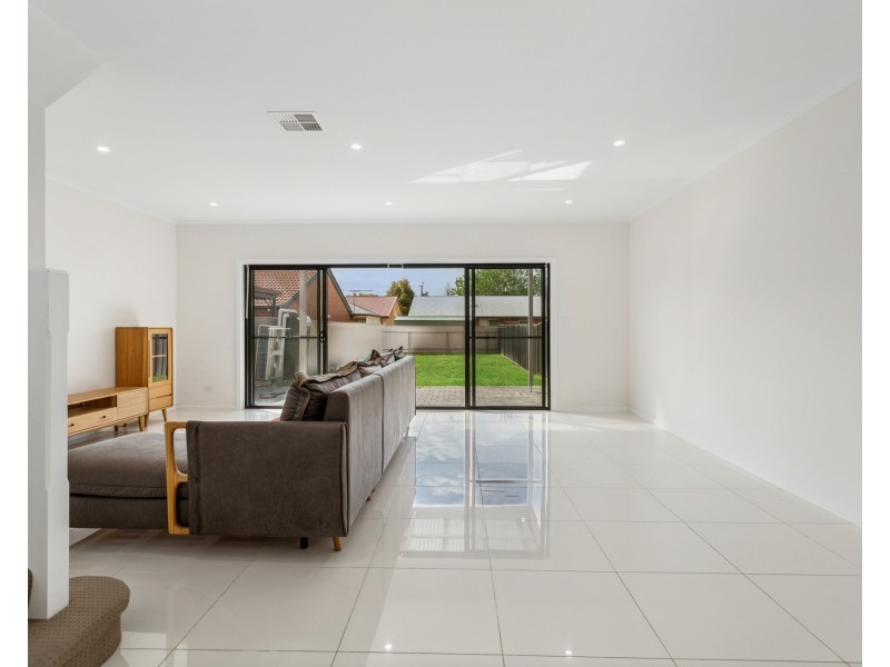 16A Cungena Avenue, Park Holme SA 5043