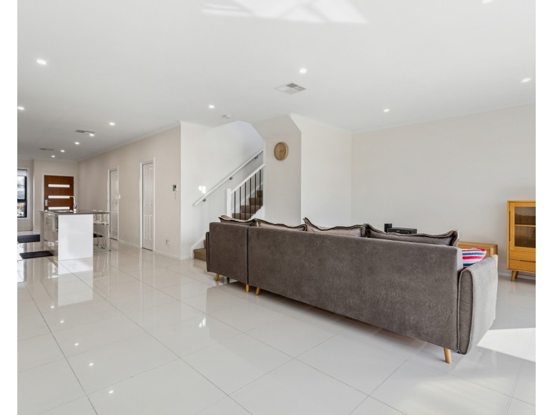 16A Cungena Avenue, Park Holme SA 5043