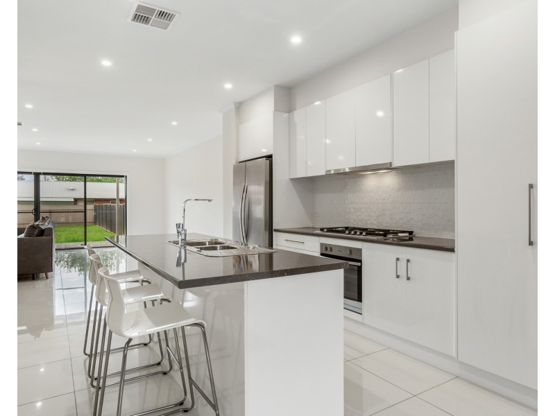 16A Cungena Avenue, Park Holme SA 5043