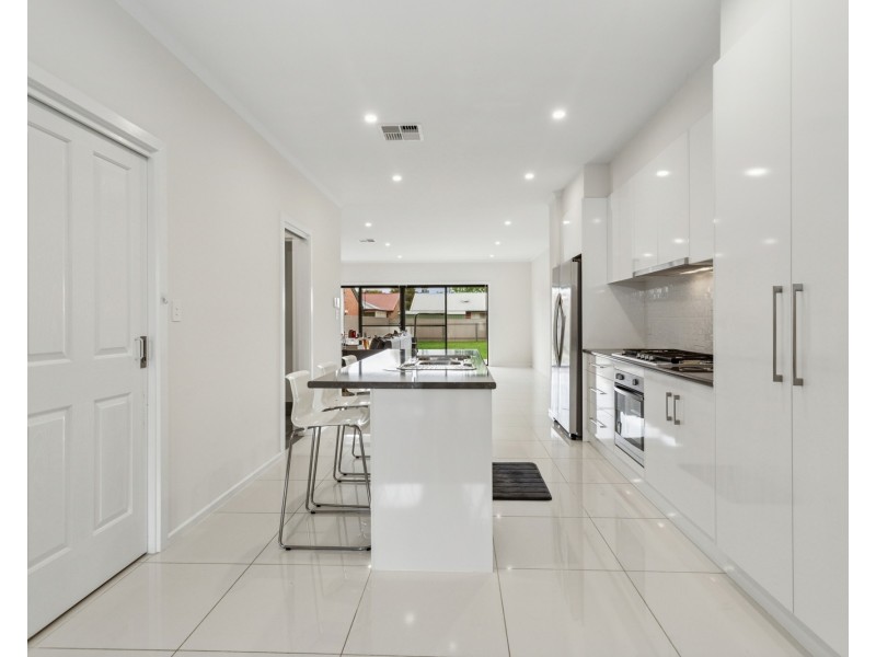 16A Cungena Avenue, Park Holme SA 5043