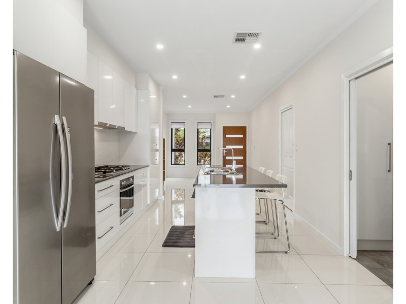 16A Cungena Avenue, Park Holme SA 5043