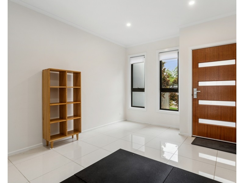 16A Cungena Avenue, Park Holme SA 5043