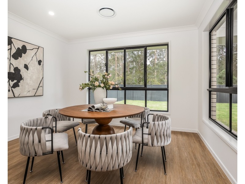 18 Gilding Place, Pallara QLD 4110