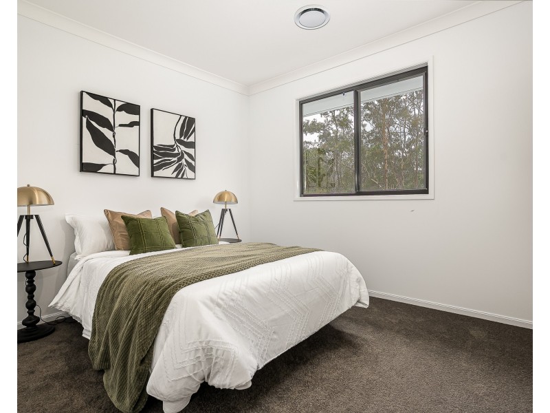 18 Gilding Place, Pallara QLD 4110
