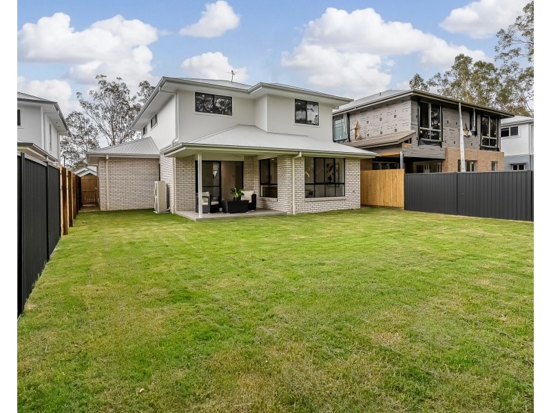 18 Gilding Place, Pallara QLD 4110
