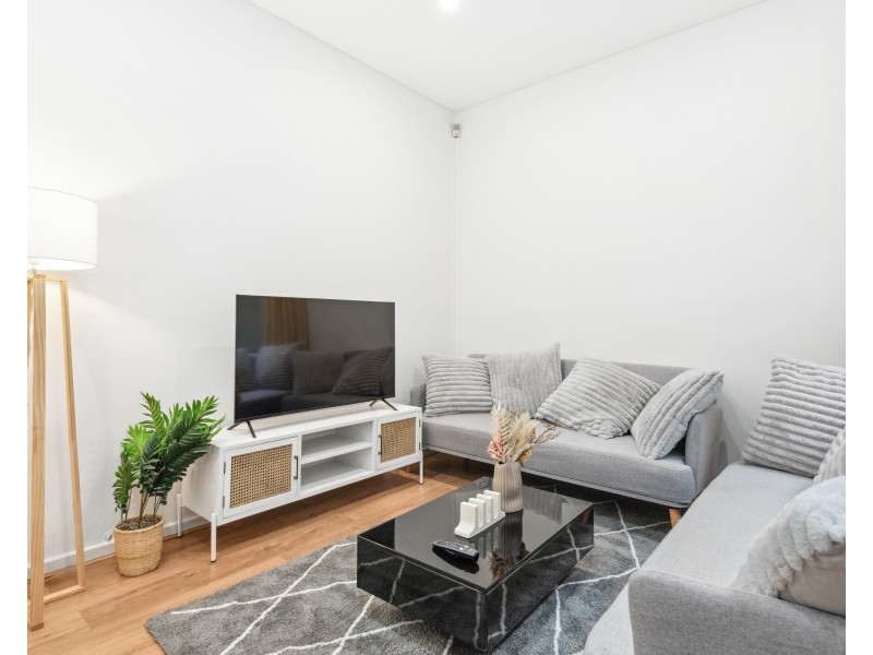 8 Heaslip Close, Adelaide SA 5000