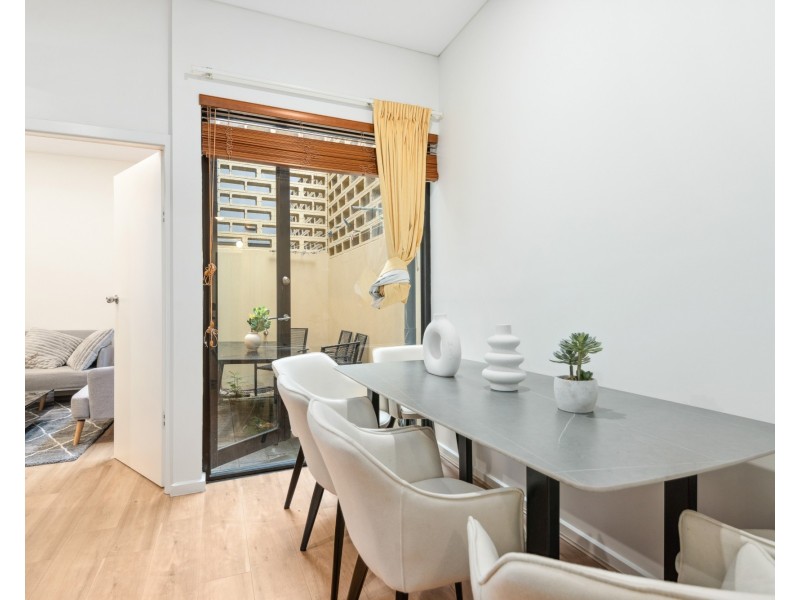 8 Heaslip Close, Adelaide SA 5000