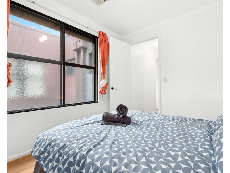 8 Heaslip Close, Adelaide SA 5000