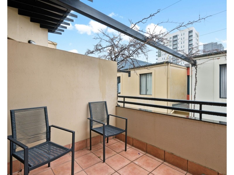 8 Heaslip Close, Adelaide SA 5000