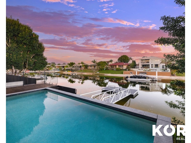 26 Coobowie Street, Broadbeach Waters QLD 4218