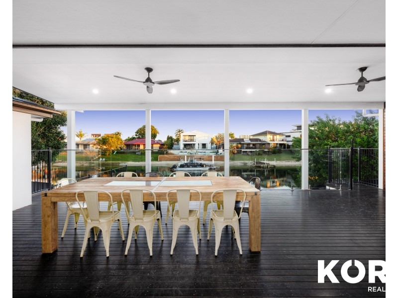 26 Coobowie Street, Broadbeach Waters QLD 4218