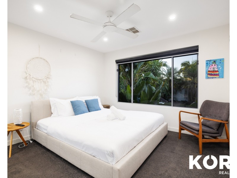 26 Coobowie Street, Broadbeach Waters QLD 4218