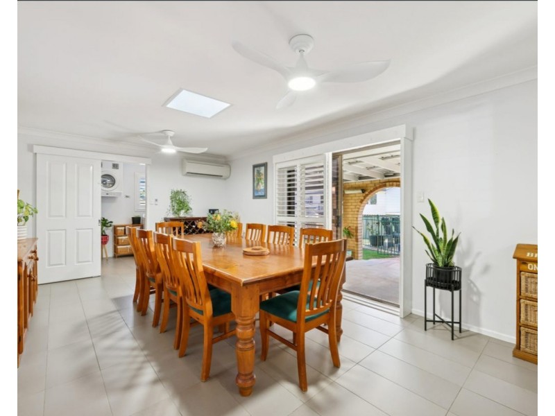 21 Conifer Street, Daisy Hill QLD 4127