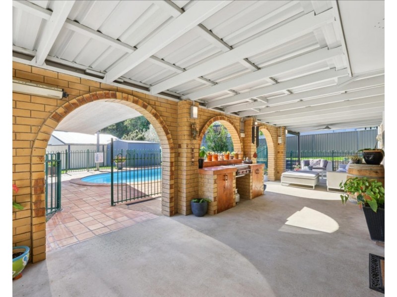 21 Conifer Street, Daisy Hill QLD 4127