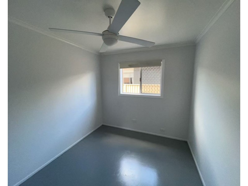 4 Miami Shore Parade, Miami QLD 4220