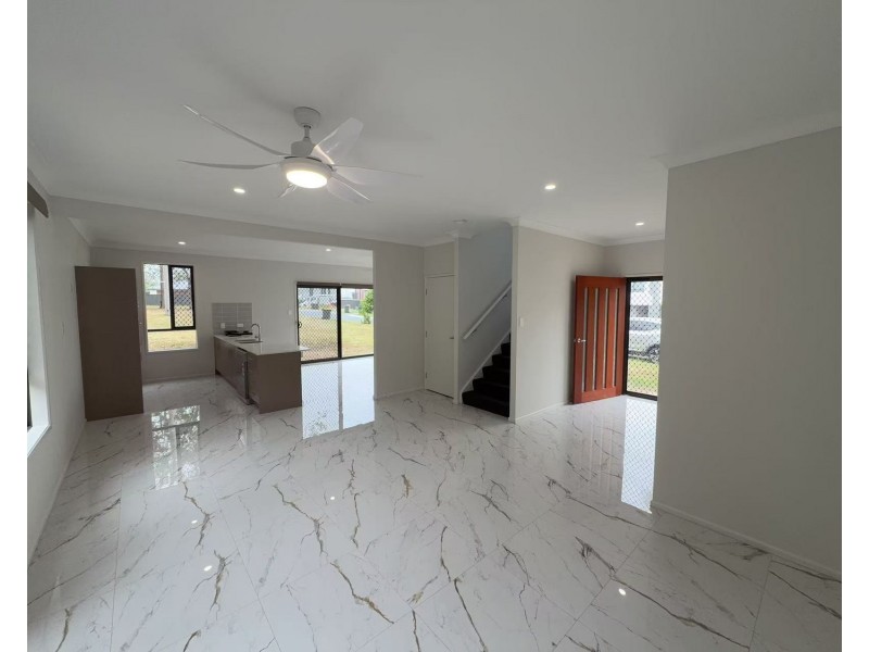 50 Knightsbridge Street, Pallara QLD 4110