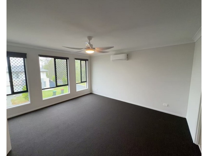 50 Knightsbridge Street, Pallara QLD 4110