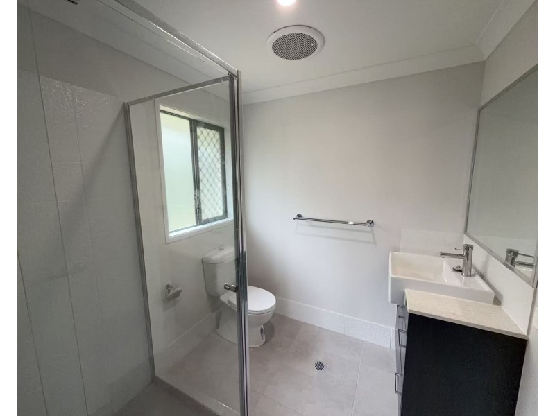 50 Knightsbridge Street, Pallara QLD 4110