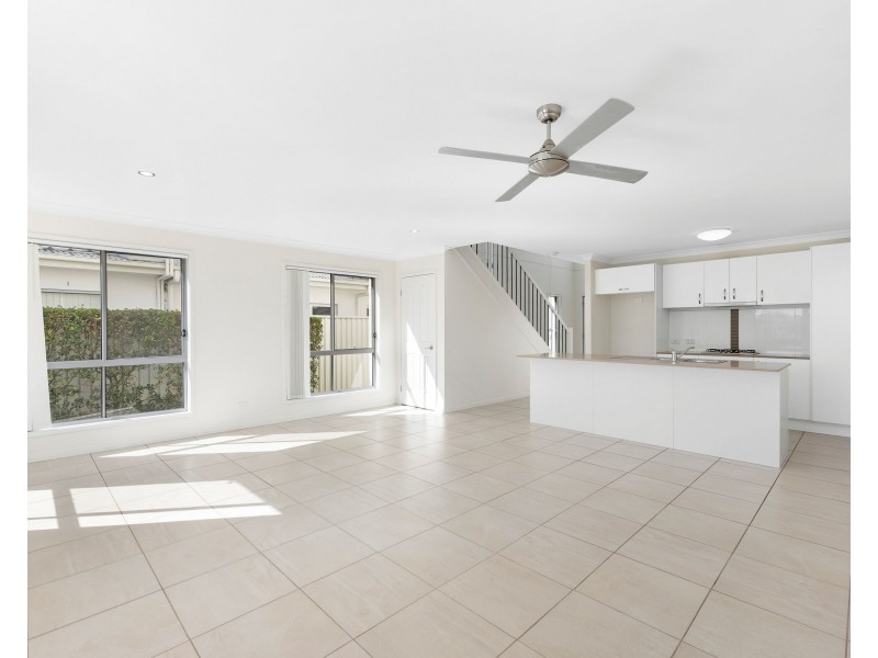 72 North Quay Circuit, Hope Island QLD 4212