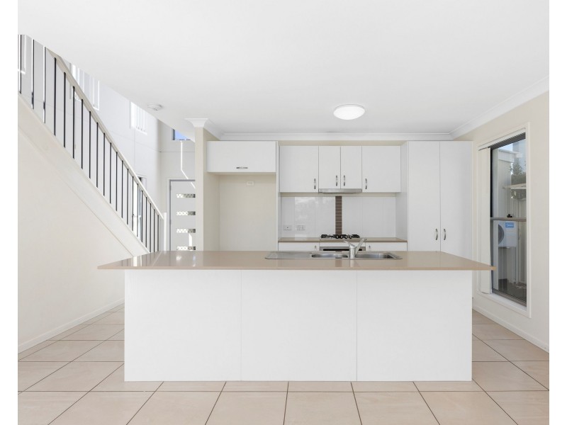 72 North Quay Circuit, Hope Island QLD 4212