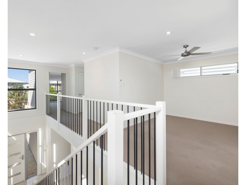 72 North Quay Circuit, Hope Island QLD 4212