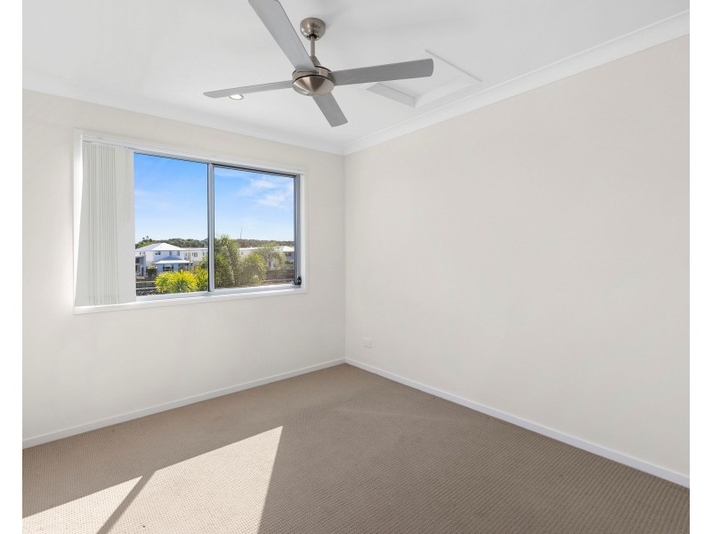 72 North Quay Circuit, Hope Island QLD 4212