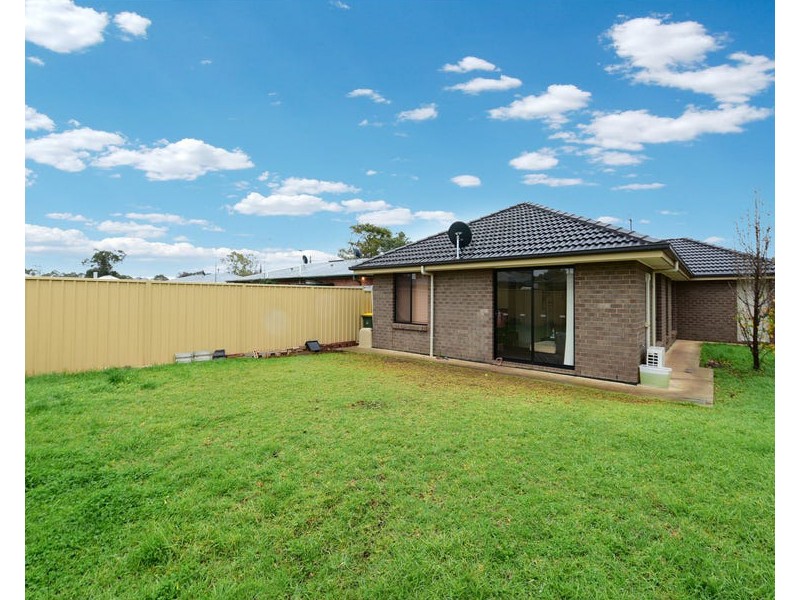 11 Barrat Steet, Smithfield Plains SA 5114